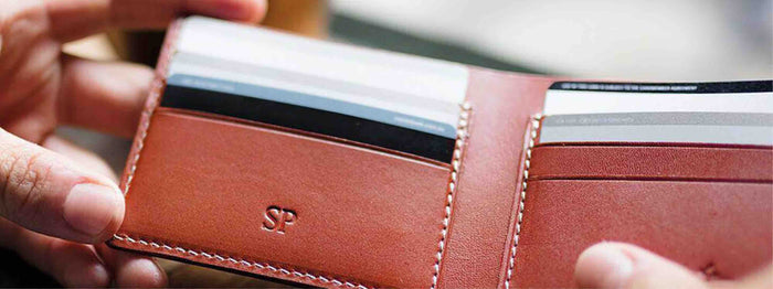 5 Things You Should Keep In Your Wallet