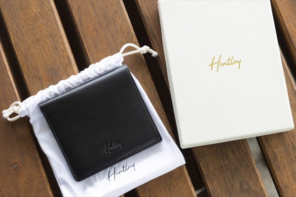 Share a photo of your product with its packaging.